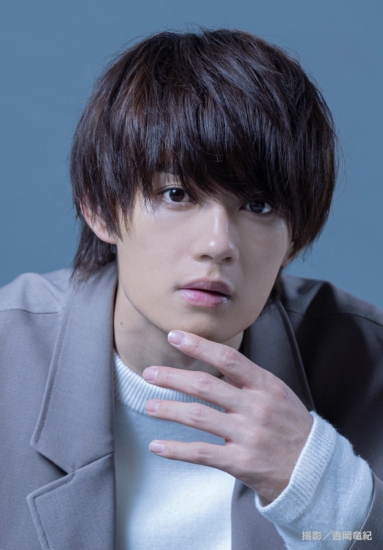 佐野勇斗スターダストプロモーション公式ホームページ写真