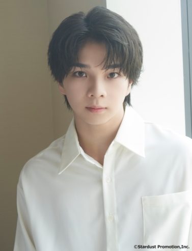 塩﨑 太智スターダストプロモーションホームページ公式写真